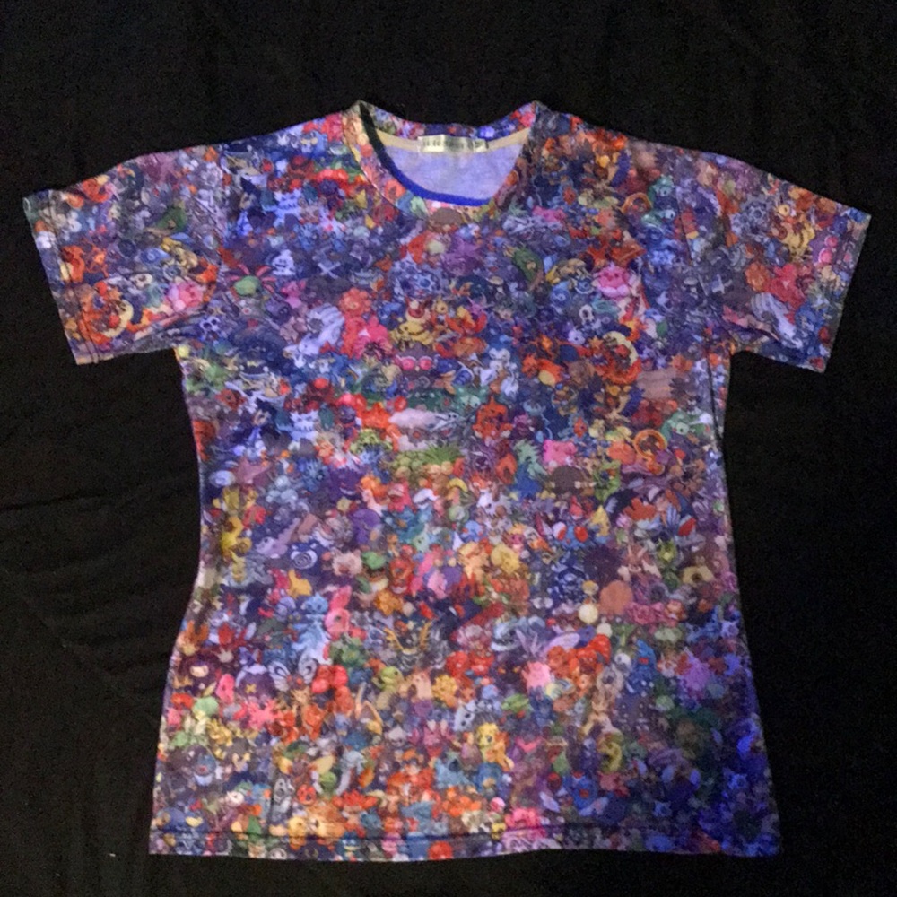 Unisex Pokemon Pixel Print T-shirt Medium